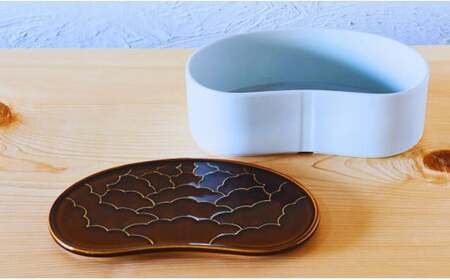 有田焼 飴釉/白釉 バイカラー 繭型蓋物【ARITAYAKI-STORE】食器 うつわ ハレの日 めでたい おもてなし おせち 高級食器 ハンドメイド A22-49