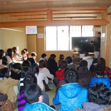 【学ぶ防災・宮古市田老地区】津波遺構案内1時間コース(5名様まで利用可能)_旅行券・チケット   _【1097020】