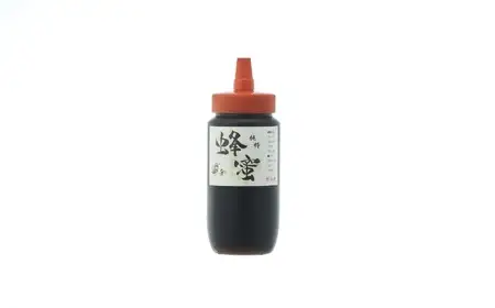 気仙養蜂の国産純粋蜂蜜〈ソバ〉550g ペットボトル入り 【 はちみつ ギフト 料理 飲料 岩手県 陸前高田市 】RT2330