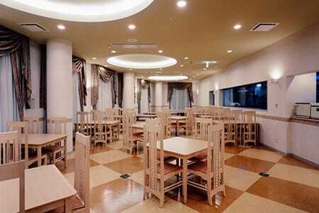 【D7051】北海道士別市「士別inn翠月」宿泊券 ( 1泊 1名朝夕食・1,000円分相当のお土産付) 宿泊 宿泊券 朝食 夕食 シングル 大浴場 地元食材 旅行 トラベル 【株式会社翠月】