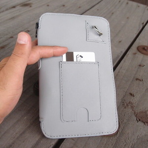 ラフテール【karami 空身】スマートフォンショルダー　銀鼠(グレー)　　_装飾品・工芸品  鞄・バッグ かばん カバン_【1525255】