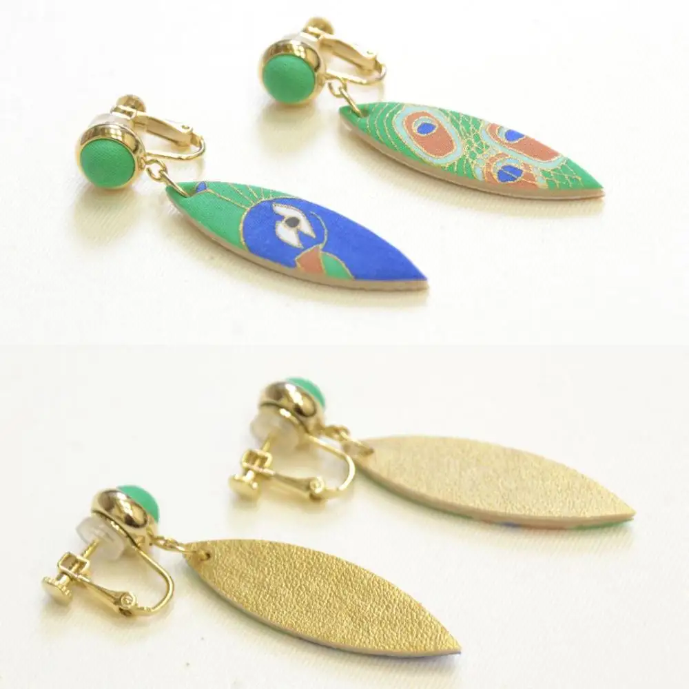 【染工房正茂】手描友禅 ピアス / イヤリング（ファブリックアクセサリー）《孔雀》 