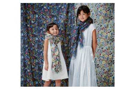 ふんわりシルクカシミヤストール スティグ・リンドベリ　ハーバリウム　ネイビー ／ ファッション 織物 山梨県【西桂町との共通返礼品】【tab0159】