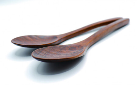 工房Baum 口当たりが良い拭き漆のカレースプーン 2本セット 手彫り 手作り 木工品 軽い 美しい艶 優しい肌触り B30-1