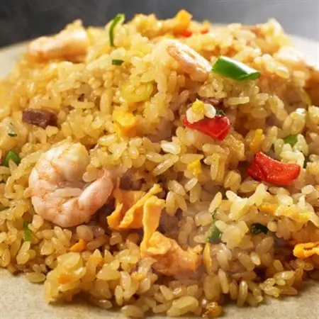 喜神菜館　鉄鍋直火中華　五目炒飯　8食入り(2食入×4袋)_惣菜・加工品 レトルト  _【配送不可地域：離島】【1520586】