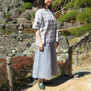 【和心衣・カゲヤマ】　和晒し仕上げの半袖ブラウス（44-40）　青紫系・Lサイズ