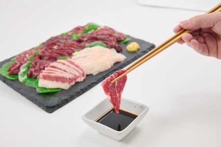 馬刺し 4種 盛り合わせ 550g 醤油5袋 生姜5袋付き