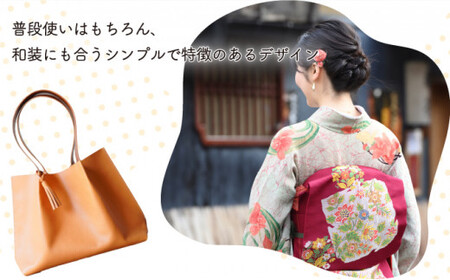 イタリアンレザーのくったり手縫いトートバッグ ナチュラルカラー 革製品 ハンドメイド クラフト