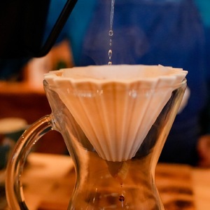 スペシャルティコーヒー豆200g×２種　(浅煎り・中煎り) 