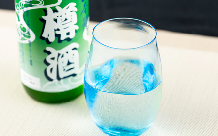 香りを楽しむ樽酒とリキュールのセット