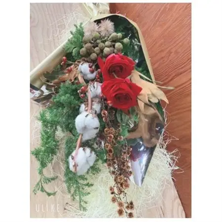 【Mサイズ】季節にあったお花をお届け!店長セレクトドライフラワー【1514242】