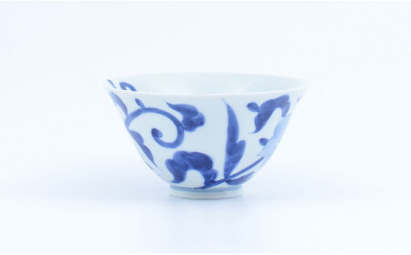 有田焼 外濃桔梗 / 桔梗 飯碗 ペア【まるぶん】食器 器 うつわ 磁器 陶磁器 和食器 茶碗 茶わん ごはん茶碗 夫婦茶碗 2個 セット ペア 桔梗 花 染付 藍 青 白 モダン 電子レンジ対応 ギフト 35000円 3.5万円 A35-635