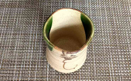 【瀬戸焼】織部つた柄長湯呑(小) 【愛窯工芸社】 / 湯呑 湯呑み 食器 和食器 / 瀬戸市 [BBAW008]