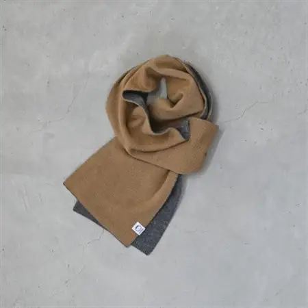 【 OTA KNIT 】ちくちくしないマフラー 無地(キャメル × グレー)_装飾品・工芸品 マフラー・手袋 服飾小物 _【1554357】