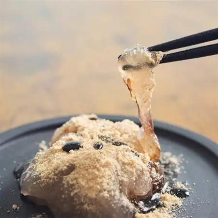 本わらび粉100%!なめらか『もちとろわらび餅』(220g×2個)きなこ・黒蜜付き【配送不可地域：離島】【1550934】