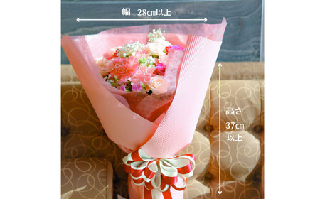 【年4回定期便(1月・4月・7月・10月配送)】ピンクバラと季節のオールラウンド花束 ／ 花 お花 花束 フラワー インテリア ピンク 薔薇 長崎県 長崎市