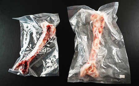 北海道産 ペット用 鹿骨セット（生肩甲骨1枚 ゲンコツ2本） 【deer food】[ 鹿肉 犬 エゾシカ 犬用 おやつ 鹿肉 ペット えぞしか肉 ジビエ ご褒美 ストレス解消 歯石ケア ] 