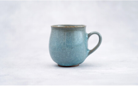 有田焼 貫入丸マグカップ【梶原大敬 茂正工房】器 うつわ 食器 マグカップ マグ カップ コップ コーヒーマグ 青磁 貫入 青 作家 手作り 手仕事 ろくろ シンプル 電子レンジ対応 30000円 3万円 A30-785