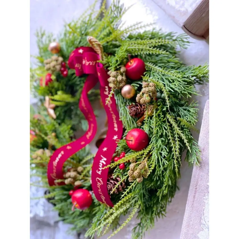 アーティフィシャルフラワーのクリスマスリース