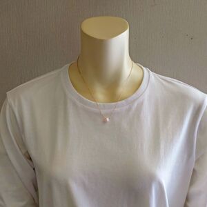 真珠 パール アクセサリー ペンダント 8㎜ 8ミリ アコヤ真珠 あこや ピンクゴールド K10 プレゼント 冠婚葬祭 贈答 ギフト お祝い 慶事 クリスマス / 甘い光沢に包まれた、さくら色のペンダント