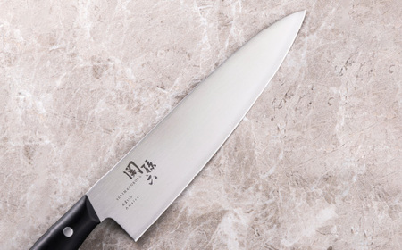■関孫六　あまいろ　牛刀１８０ｍｍ　手入れのしやすさと堅牢性が融合 食洗機対応 貝印 キッチン 調理器具 日本製 キッチンツール