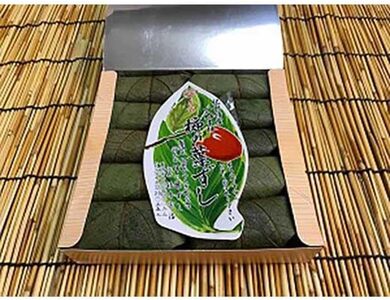 一つ一つ手作業で作られた「柿の葉寿司」サバ２箱・鮭１箱セット【A136-frks058】