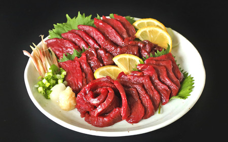 まな板不要 カット済み 希少な 純国産 馬刺し 赤身 約 500g ( 50g ×10P） タレ付き | 肉 にく お肉 おにく 馬 馬刺 熊本県 玉名市