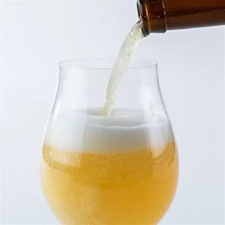 八ヶ岳山麓のクラフトビール4本セット　地元産のそばを使用!【8soba  4本】_ビール クラフトビール 酒 アルコール 人気 おすすめ 送料無料 贈答 ギフト 八ヶ岳山麓 長野県_【配送不可地域：離島】【1569835】