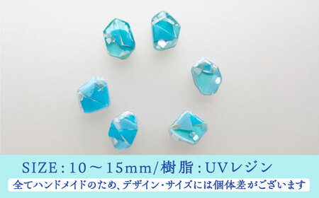 海洋プラスチックから生まれた ピアス / イヤリング sobolon いびつちゃん 水色MIX 多治見市[TFC009]