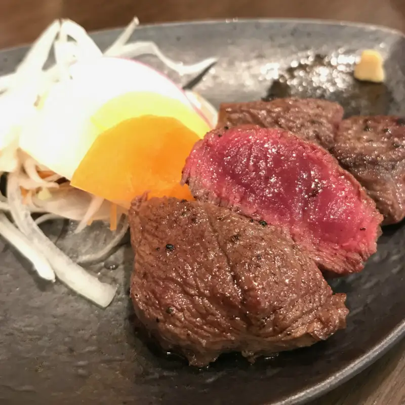 北見エゾシカ熟成肉 ドライエイジング玄人ステーキセット 約890g ( エゾシカ肉 しか 熟成肉 お肉 肉 鹿肉 ジビエ 熟成ジビエ ステーキ BBQ 焼き肉 焼肉 カット肉 )【025-0046】