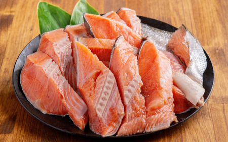 新巻鮭半身切身 (2切れ×約5パック） ABB005