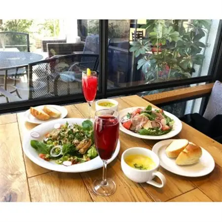 【caffe BROWNS】美味しいランチと絶品スイーツ お食券 3000円分【1563202】