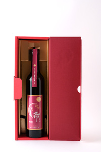 1668　イセヒカリ純米大吟醸　「伊勢の希　辛口」500ｍｌ×1本　日本酒　伊勢志摩　伊勢　希少　野生酵母　甘口　三重のお酒　伊勢のお酒　地酒　純米大吟醸　縁起酒　三重の地酒　伊勢の地酒　お歳暮　イセヒカリ