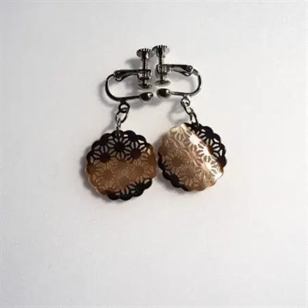 茶蝶貝のレース彫刻「麻」イヤリング_装飾品・工芸品 ピアス・イヤリング アクセサリー _【1237888】