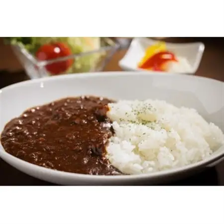 【十勝産A5黒毛和牛肉使用】北海道産原料100%で作った洋風和牛カレー180g×5個_惣菜・加工品 カレー  _【配送不可地域：離島】【1511973】
