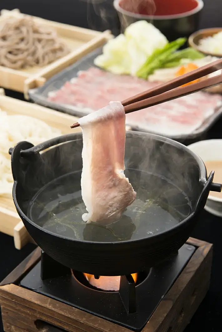 平田牧場 日本の米育ち 金華豚ロースしゃぶしゃぶギフト 金華豚ローススライス200g×3 計600g とびうおのだし きざみ昆布 冷凍便 ※離島発送不可 平牧 ひらぼく 金華豚 ロース しゃぶしゃぶ 豚肉 東北 山形県 遊佐町 庄内 [301]