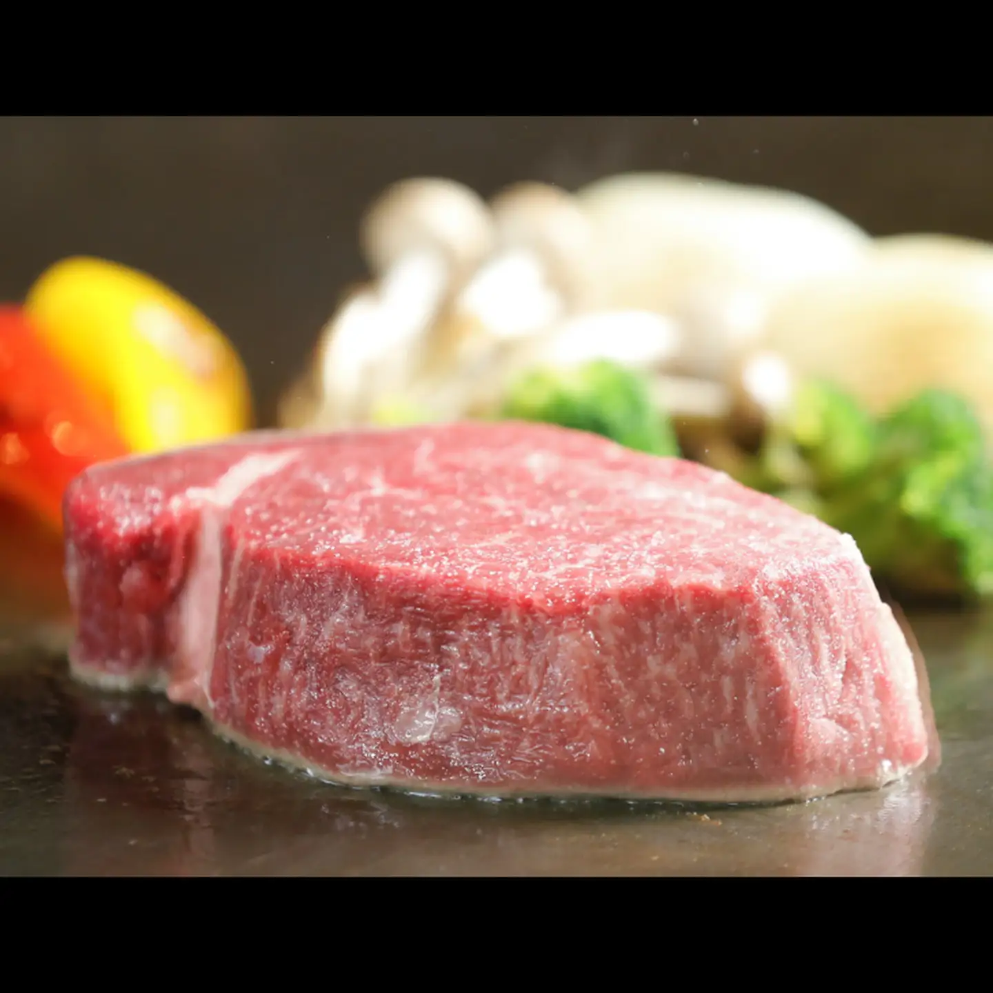 不揃いでも味は一級品！佐賀牛フィレカットステーキ 計1kg ヒレステーキ：B800-002