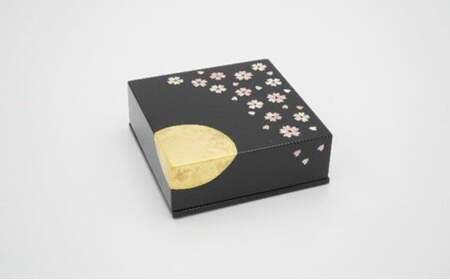【高岡漆器】小箱 金箔月にさくら貝入 小物入れ ふた付き 収納 ケース 整理 インテリア 伝統工芸品 富山県 高岡 FAD-1419