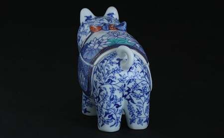 有田焼 禁裡御用（宮内庁）窯元 辻精磁社 染錦 未草文 犬筥 A875-2