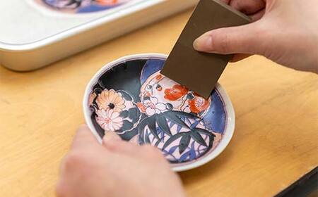 九谷焼皿4寸 麗和 【はなまる】 九谷焼 伝統工芸 工芸品 国産 日本製 復興 震災 コロナ 能登半島地震復興支援 北陸新幹線 F6P-2284