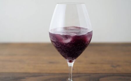黒ぶどうジュース 100％スパークリング（250ml×6本）