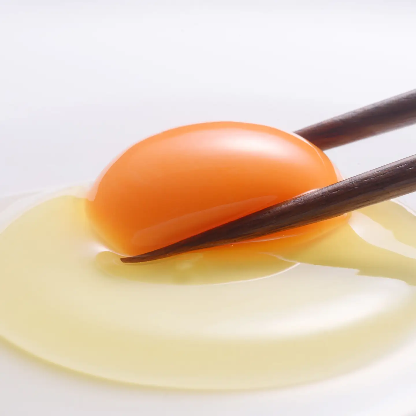 【全6回 定期便】赤玉アスタキサンチン卵 50個｜たまご 玉子 菜の花エッグ 自社農場 定期便 すぐ発送 常温 抗酸化 健康 新鮮 卵かけご飯 ギフト 君津養鶏場直送｜千葉県 君津市
