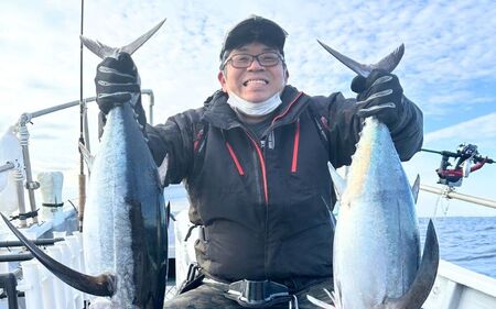 遊漁船「第八十八翔栄丸」 乗船利用クーポン 10000円分 / 釣り 海釣り 船釣り 釣り船 魚釣り フィッシング fishing 漁船 体験 チケット クーポン ジギング ジギング船 タイラバ トンジキ イカメタル アジング サビキ釣り イカ釣り キャスティング 三重県 紀宝町 【sem003】