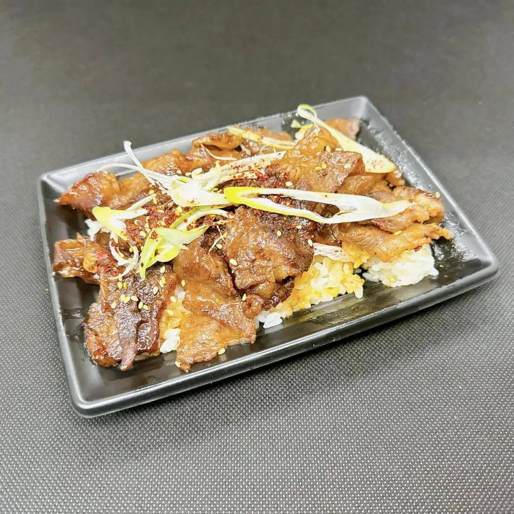 炭火焼熟成カルビ重　2個