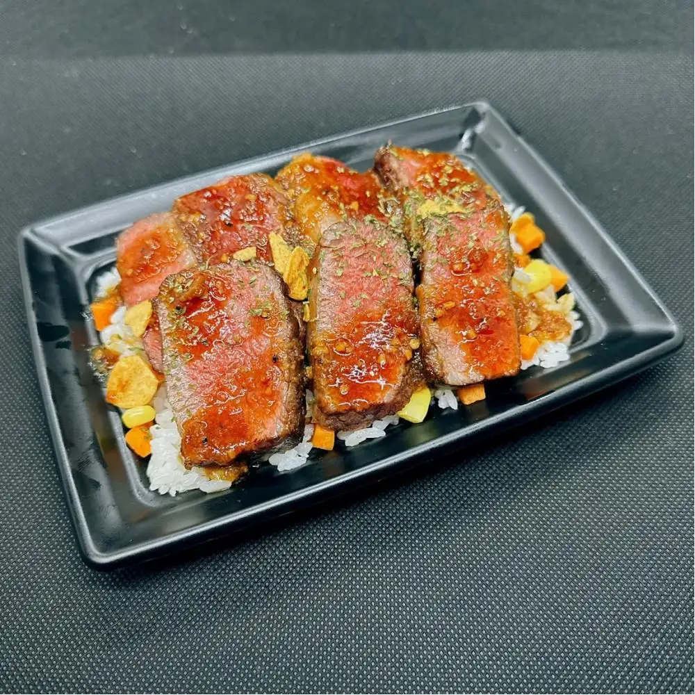 炭火焼熟成サーロインステーキ重　2個
