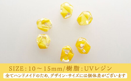 【金具のカラーが選べる】 海洋プラスチックから生まれた ピアス ＆ ネックレス sobolon いびつちゃん 黄MIX[TFC033]