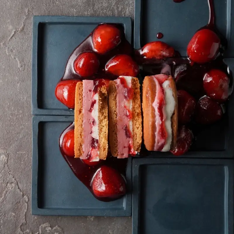 LIFE IS PATISSIER バスクバターサンド【スイーツ 洋菓子 焼き菓子 お菓子 バターサンド 贈り物 デザート ギフト ご褒美 贅沢 贈り物】_0005-002-se4