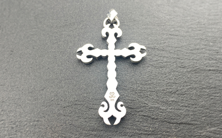 Vampire cross pendant ヴァンパイアクロスペンダント ｜ シルバー シルバー925 ハンドメイド 手作り アクセサリー 十字架 モチーフ ペンダントトップ ネックレス チャーム ジュエリー アクセ ファッション 人気 シンプル ギフト プレゼント 年末年始 お中元 お歳暮 内祝い 快気祝い