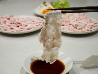 肉屋のプロが厳選! 山武市産豚肉 しゃぶしゃぶセット 1.2kg （ロース600g・バラ600g）/ ふるさと納税 肉 精肉 豚 ポーク 豚肉 ロース バラ しゃぶしゃぶ セット 千葉県山武市 SMCE001