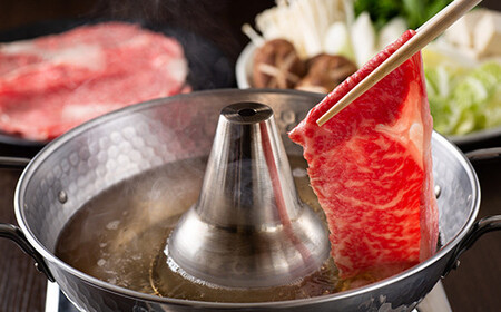 ＜福島牛＞ すき焼き＆しゃぶしゃぶセット 800g (肩ロース 400g・モモ 400g) 牛肉 黒毛和牛 国産 和牛  F6Q-104